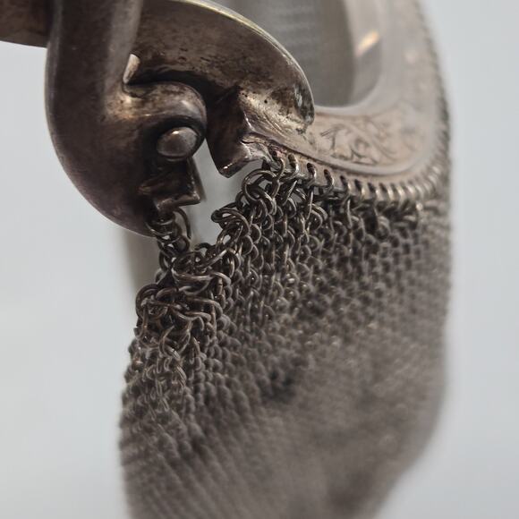 Antique Mesh Purse – Hinged Frame, Engraved Design Likely German Silver Unmarked - Picture 11 of 13